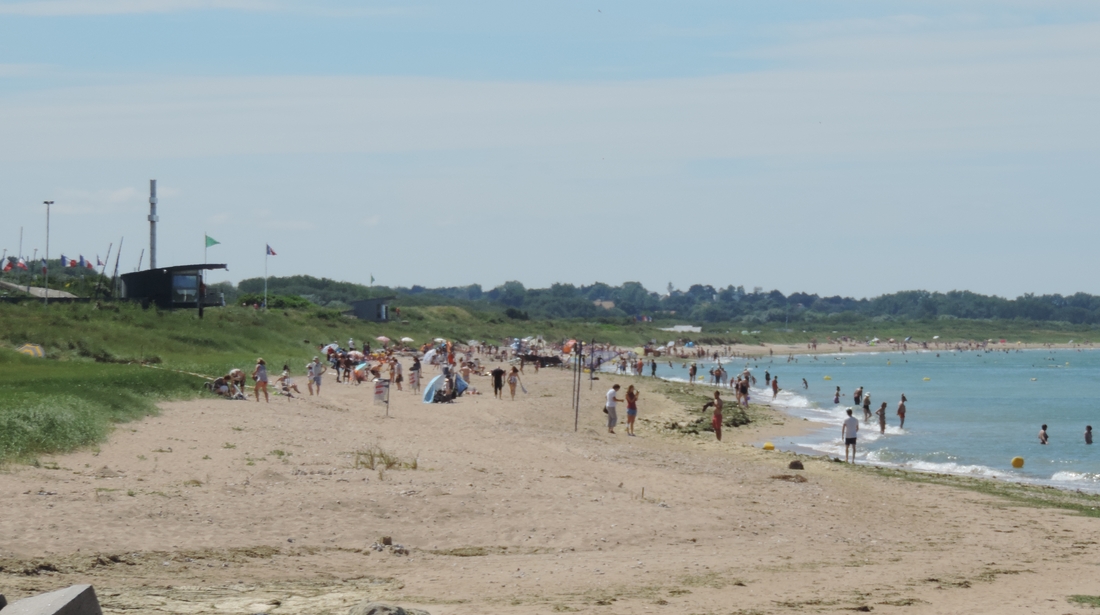 La plage sauvage, à l'ouest de la Jetée.