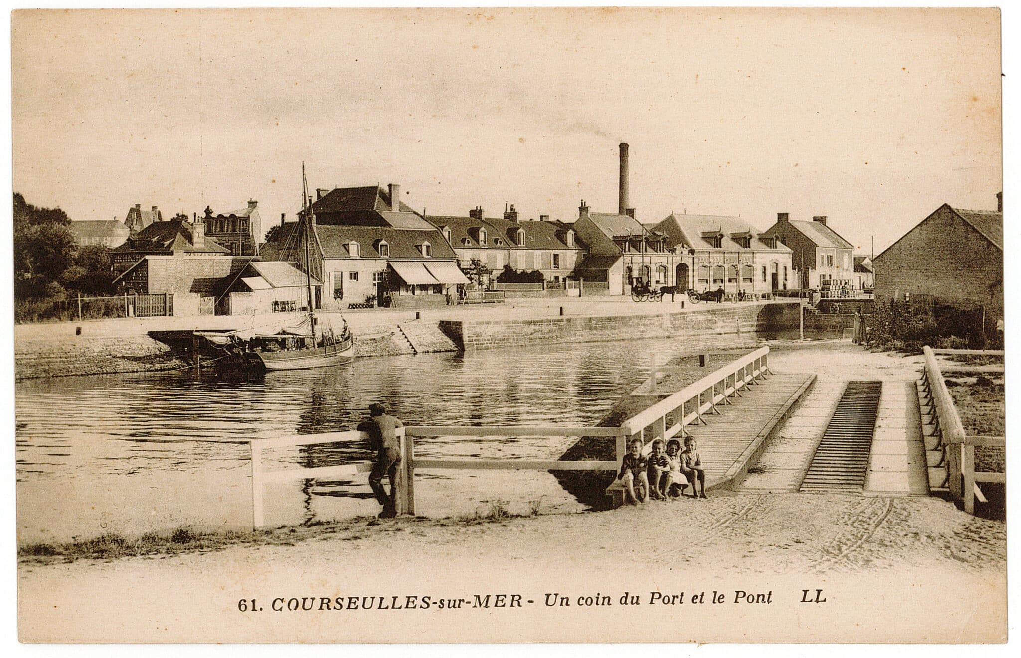 154 - Pont - port - Quai est © Jean-Pierre Fritz