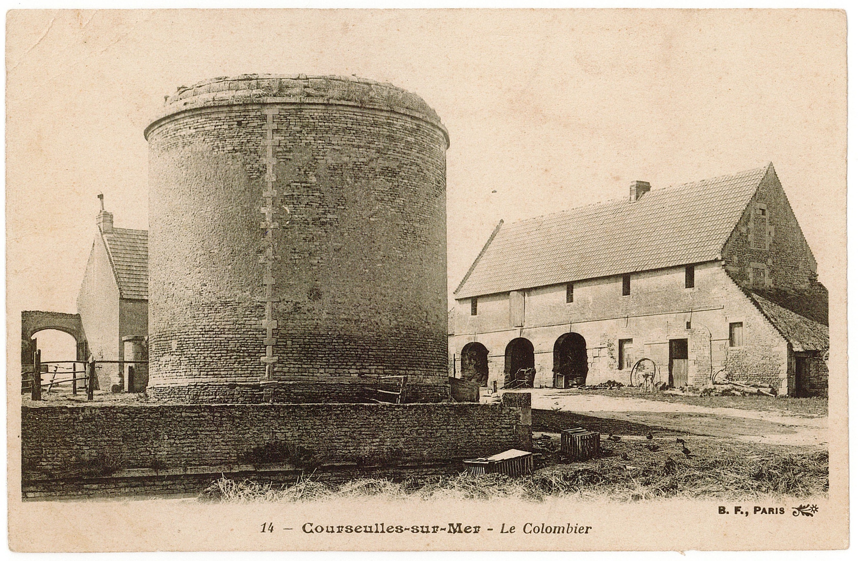 47.1 - Le colombier - Château - 01-10-1918 - © Jean-Pierre Fritz